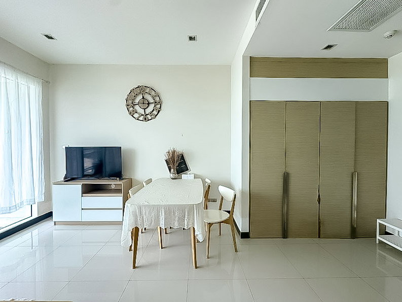 รูป 1 Bed Condo for Sale Reflection Jomtien Beach Pattaya Sea View - รูปที่ 3/8