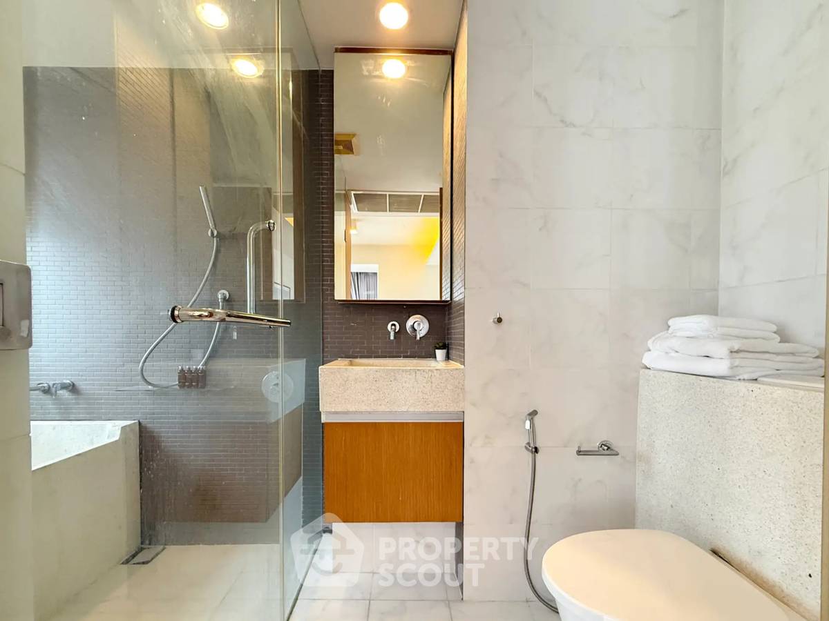 picture 2-BR Condo At Siamese Gioia Near MRT Phetchaburi (ID 3234402) - 19/21