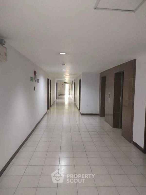picture Pet-Friendly 2-BR At Grand Park Town Condominium (ID 739749) - 20/26