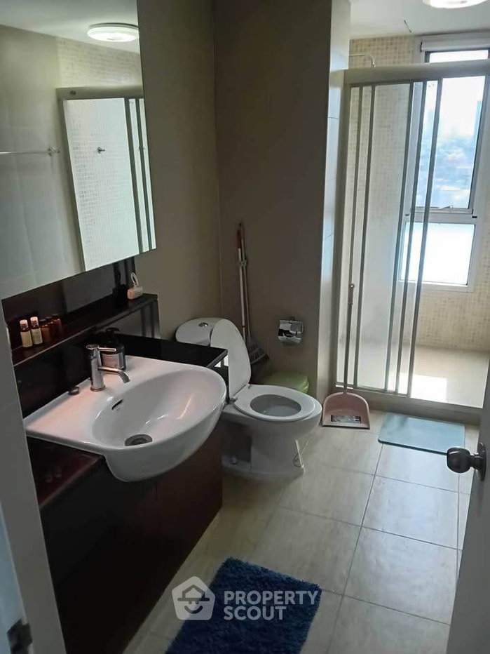picture Spacious 1-BR 60 Sqm Centric Scene Phaholyothin 9 Near BTS Ari (ID 3188337) - 6/6