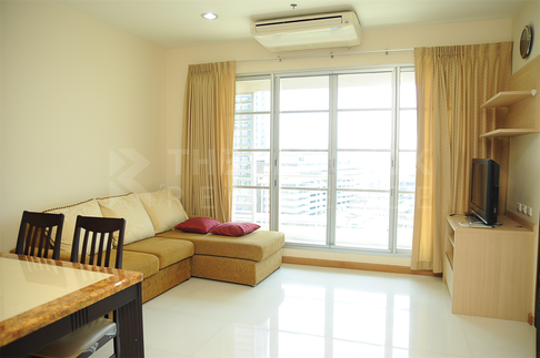 Condo in Prime Location, Attractive Price Baan Klang Krung Siam Pathumwan near Airport Rail Link Phaya Thai Station