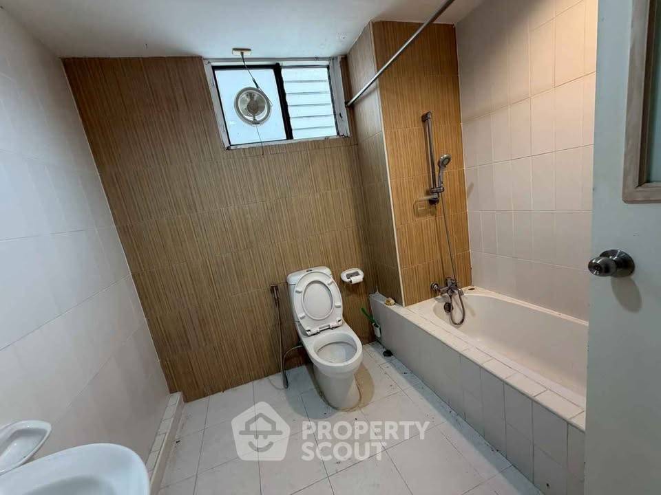 รูป 3 ห้องนอน กว้าง 176 ตารางเมตร Grand Ville House 1 ใกล้ BTS พร้อมพงษ์ (ID 2605120) - รูปที่ 12/20