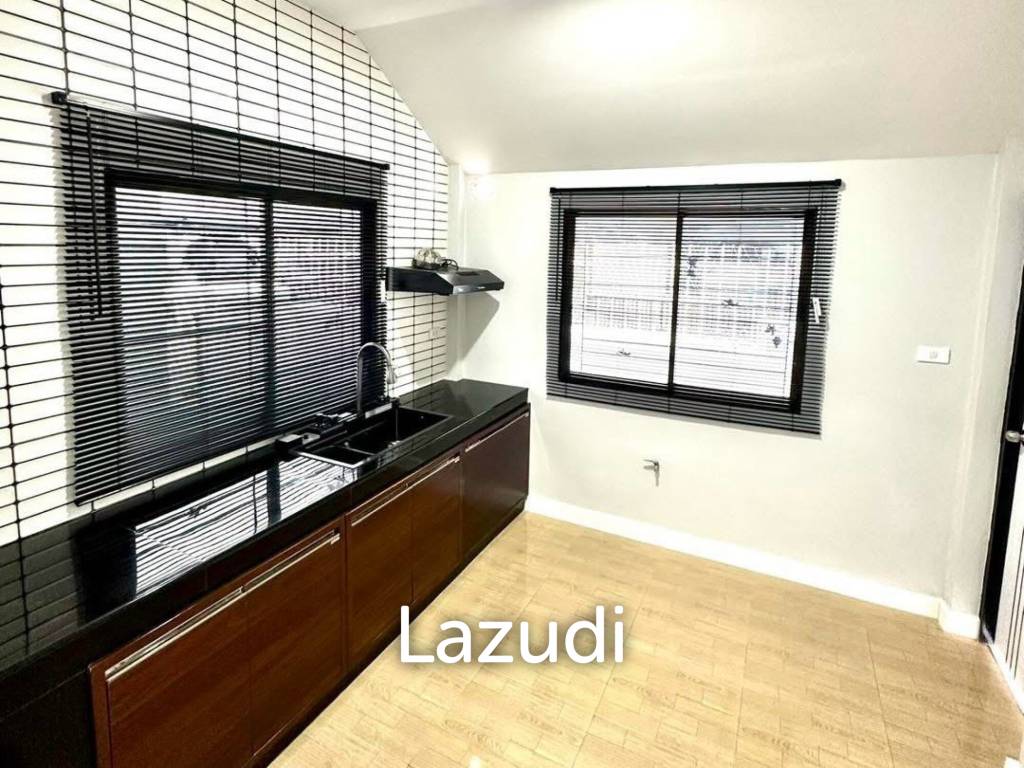 รูป ขายบ้าน 2 ห้องนอน ปรับปรุงใหม่สวยงาม ที่พาราไดซ์ ฮิลล์ - รูปที่ 7/29