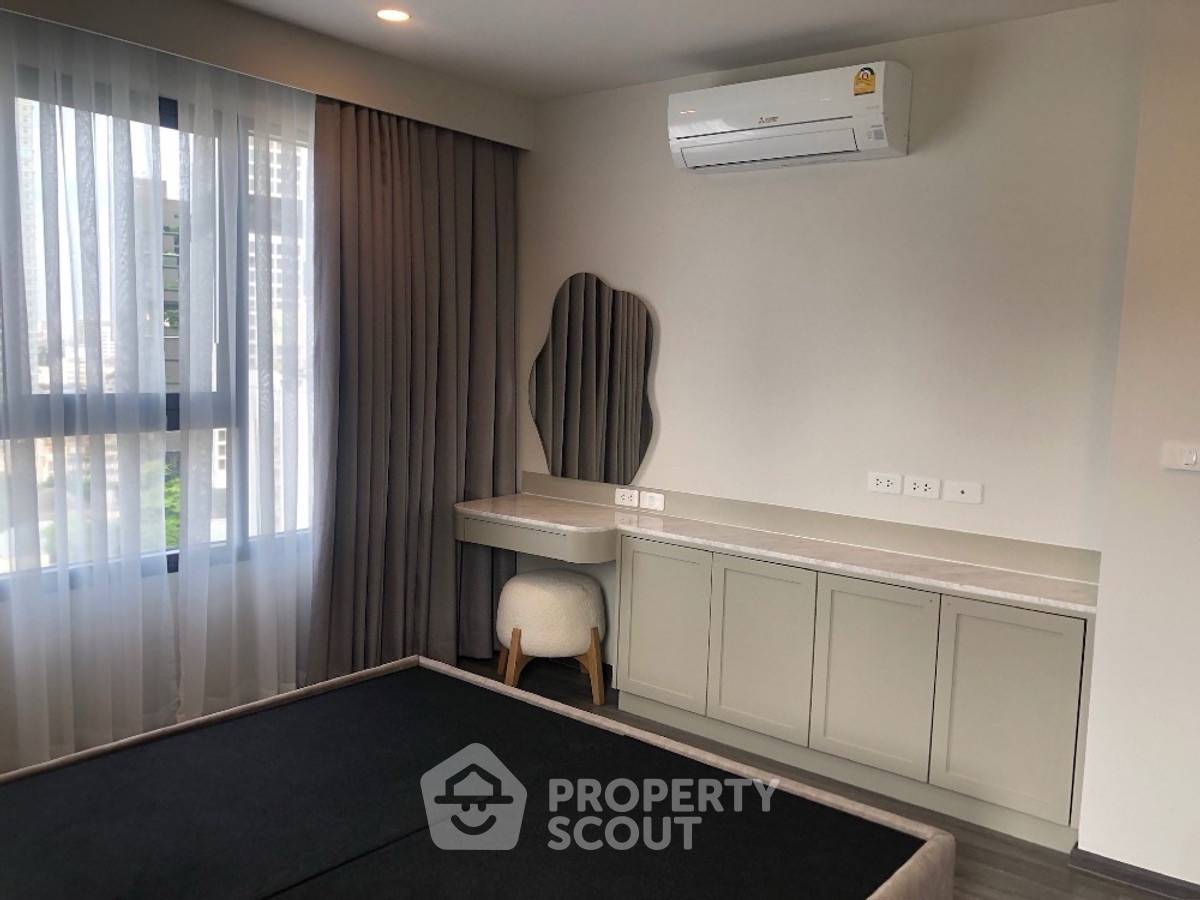 picture 2-BR Condo at Ideo Chula Samyan near MRT Sam Yan (ID 2445810) - 3/11