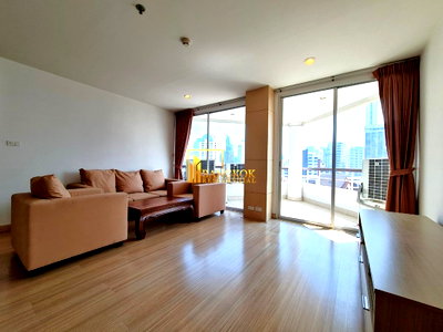 คอนโดให้เช่า : Renovated 2 Bedroom Asoke Apartment - BR0826AP