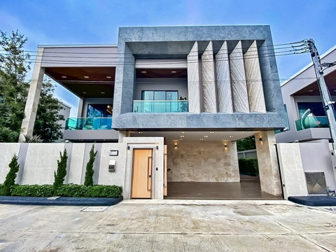 4 Bedroom Modern Luxury House for Sale Huai Yai Pattaya