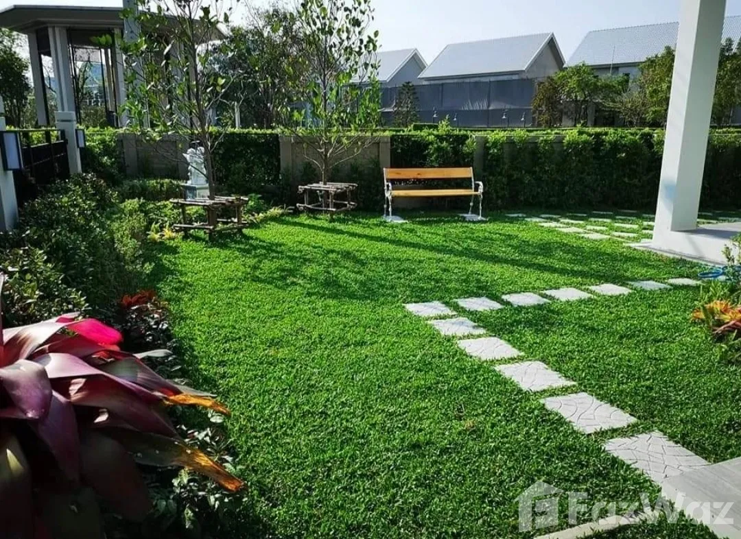 picture 2-Storey American-Style House on 384 sq.m. Near MRT 6643640 - 17/20