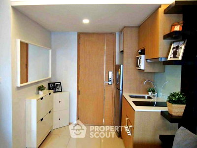 คอนโดให้เช่า : คอนโด 1 ห้องนอน ให้เช่าที่ Socio Ruamrudee ใกล้ BTS นานา (ID 3046835)