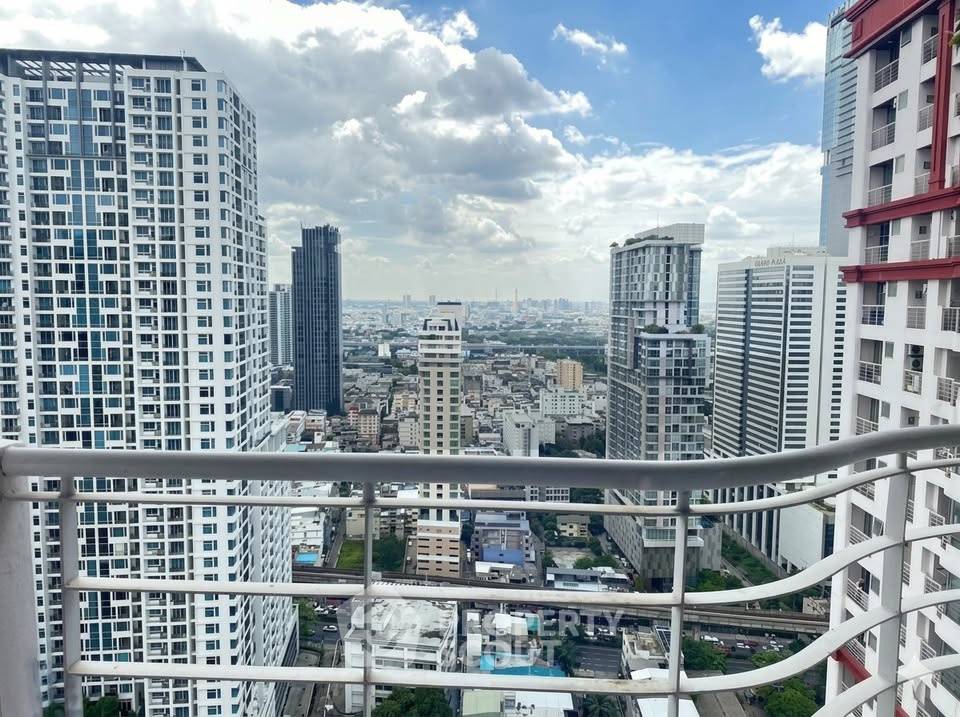 picture 200m To BTS Phaya Thai | 2-BR Pathumwan Resort (ID 2891133) - 4/6