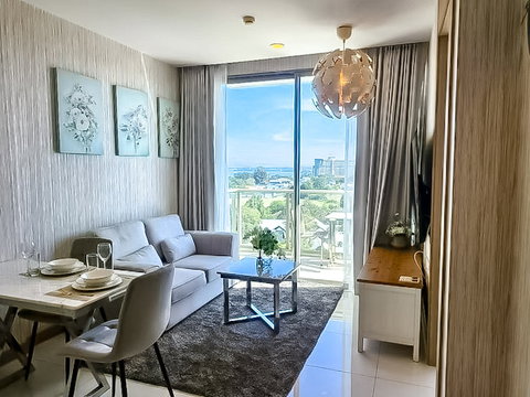 1 Bed Condo for Sale The Riviera Wongamat Beach Sea View