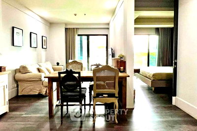 Condos for sale : 100m From BTS Thong Lor | 1-BR Noble Remix 2 Thonglor (ID 3135810)