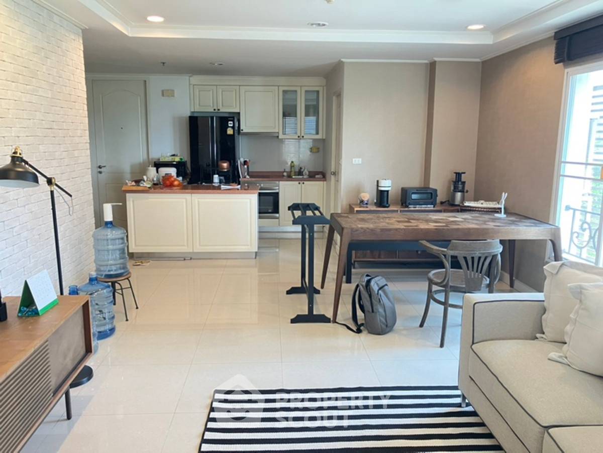 รูป ใกล้ BTS ทองหล่อ 300 ม. | คอนโด 2 ห้องนอน La Vie En Rose Place Condominium (ID 2841475) - รูปที่ 4/19