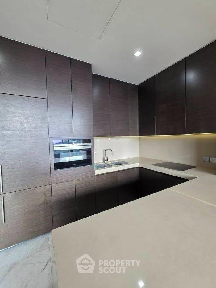 picture Spacious 2-BR 113 Sqm At Saladaeng One Near MRT Silom (ID 2587018) - 5/9