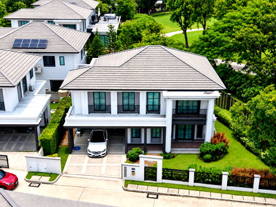 Houses for sale Department of Livestock Development Pathum Thani : Luxury house for sale, Setthasiri Bangkok-Pathum Thani (96 sq.w.), 4 bedrooms, corner unit, fully furnished.