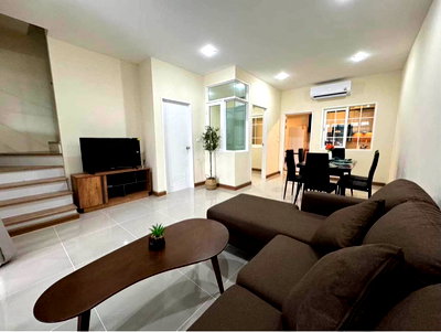 เช่าทาวน์โฮม เชียงใหม่ : ให้เช่า Golden Town Village รวมโชค 24,000/เดือน