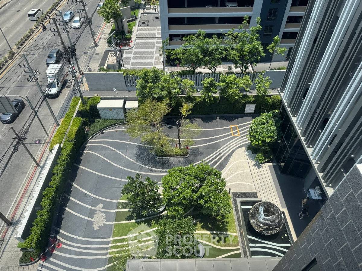 picture 1-BR Condo at Rhythm Asoke near MRT Phra Ram 9 (ID 3271969) - 11/11