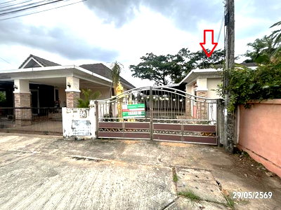 Houses for sale Surin Plaza : HOME 71 Sq.w. Muang Surin Surin for 2.5M