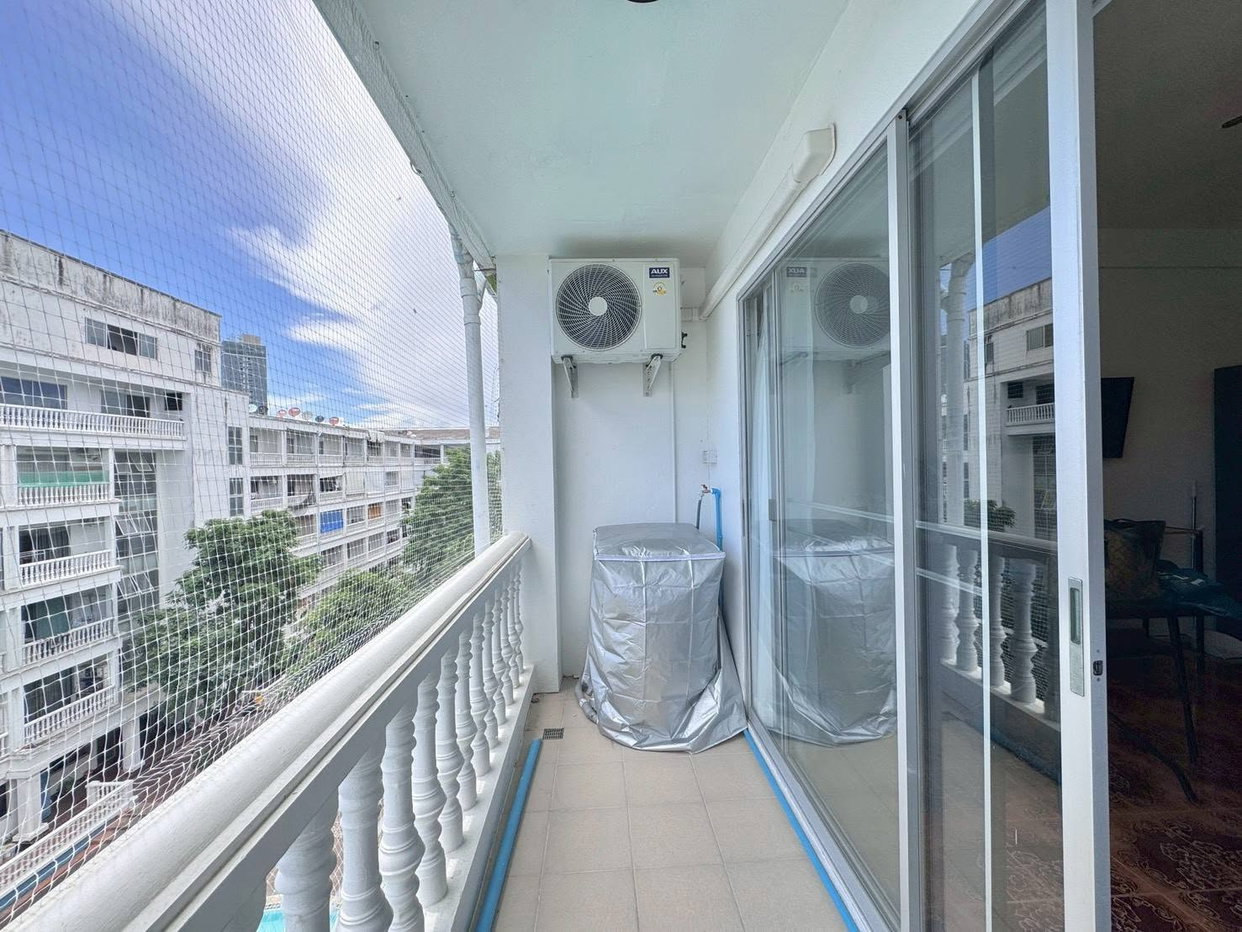 picture Studio Condo for Rent Majestic Jomtien Condo Pattaya - 5/6