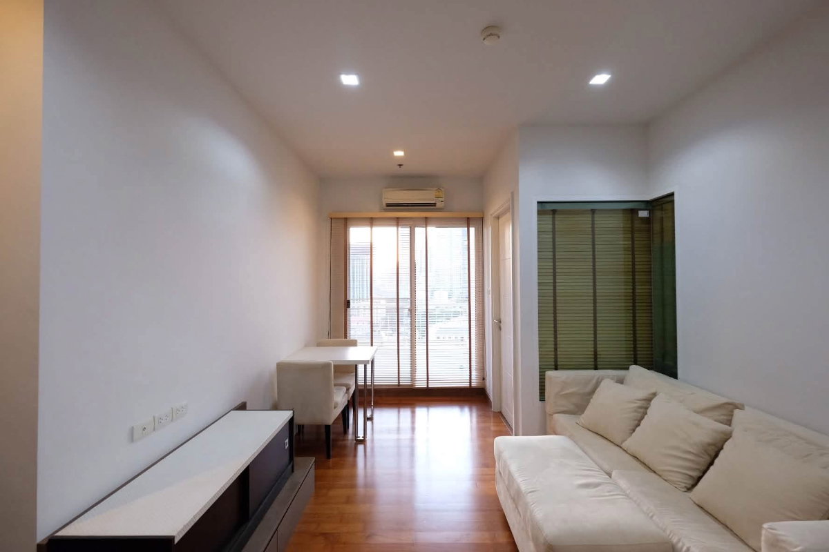 picture Ivy Sathorn 10 - 1/11