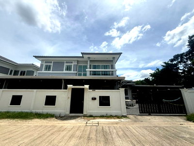 เช่าบ้านเดี่ยว สถานีขนส่งกรุงเทพฯ (สายใต้ใหม่) : บ้านเดี่ยวให้เช่า : เดอะเนเจอร์ บางกอก 4 ห้องนอน 4 ห้องน้ำ | ติดคลองลัดมะยม ใกล้ เซ็นทรัลปิ่นเกล้า