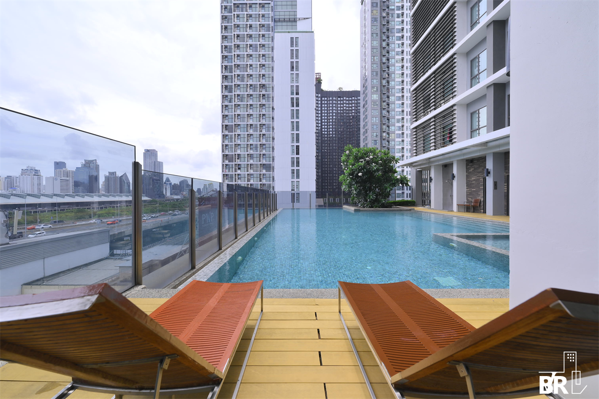 picture RHYTHM Asoke 2 Popular units sell out fast near MRT Rama 9 Station - 9/9