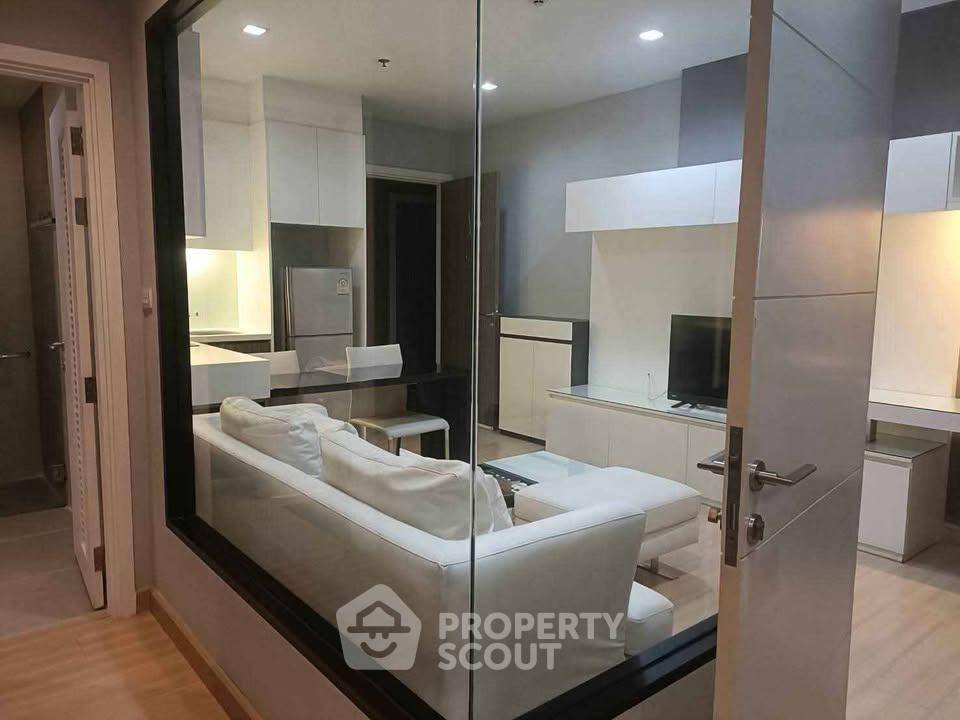 picture 1-BR Condo at Urbano Absolute near BTS Krung Thon Buri (ID 3203926) - 10/16