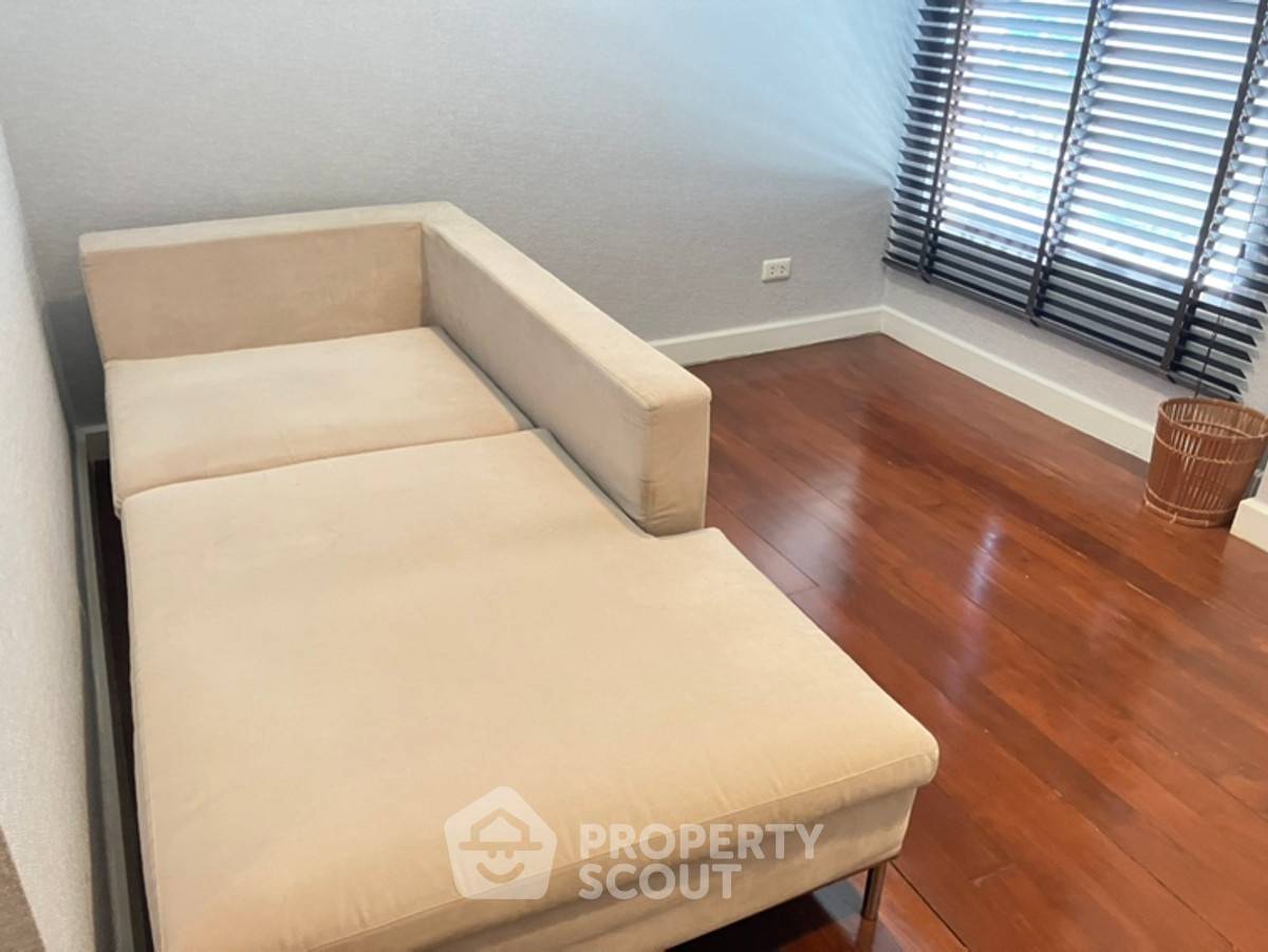 รูป ใกล้ BTS ทองหล่อ 300 ม. | คอนโด 2 ห้องนอน La Vie En Rose Place Condominium (ID 2841475) - รูปที่ 16/19