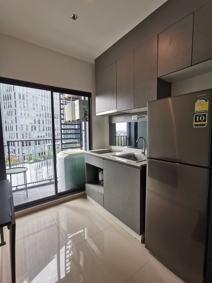 picture spacious 1BR for rent at IDEO New Rama 9. Ready to move in. - 9/15