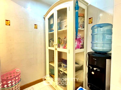 ขายคอนโด : คอนโด 4-ห้องนอน ที่ ลา รอยัล ใกล้ เมืองพัทยา (ID 3280816)