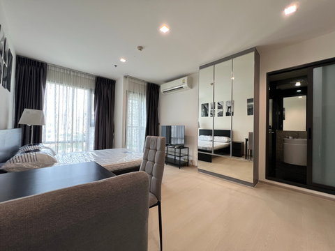 Ready to move in For Rent Condo Rhythm 36-38 BTS Thonglor Fully Furnished