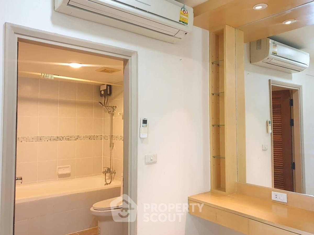 รูป คอนโด 3 ห้องนอน ขนาด 164 ตร.ม. Royal Castle Sukhumvit ใกล้บีทีเอส พร้อมพงษ์ (ID 1889279) - รูปที่ 16/18