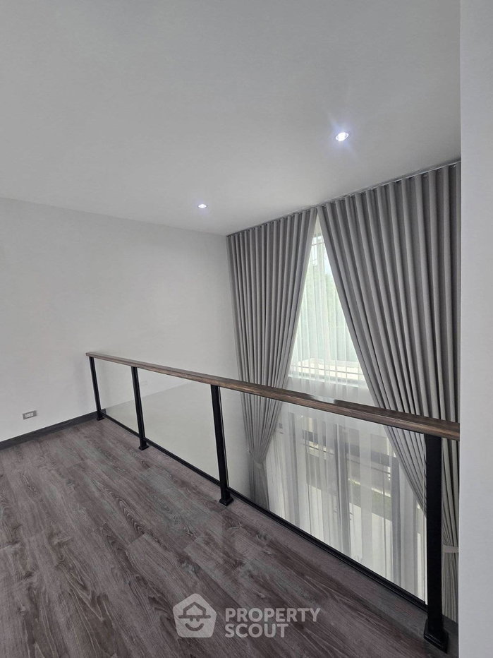 รูป บ้าน 2 ห้องนอน ขนาด 214 ตร.ม. โครงการ Baan Klang Muang Classe Sukhumvit 77 (ID 3273583) - รูปที่ 8/11