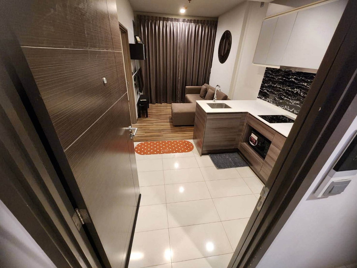 picture 🍀 For Rent Ceil by Sansiri 🍀 Add Line ID: @zcondo (with@) 🔥 C6165 - 7/11
