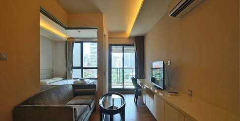 1 ห้องนอน | 1 ห้องน้ำ | BTS Phrom Phong | 42 ตร.ม. | 30,000 บาท/เดือน | ชั้น 12 — H Sukhumvit 43 Sukhumvit 43