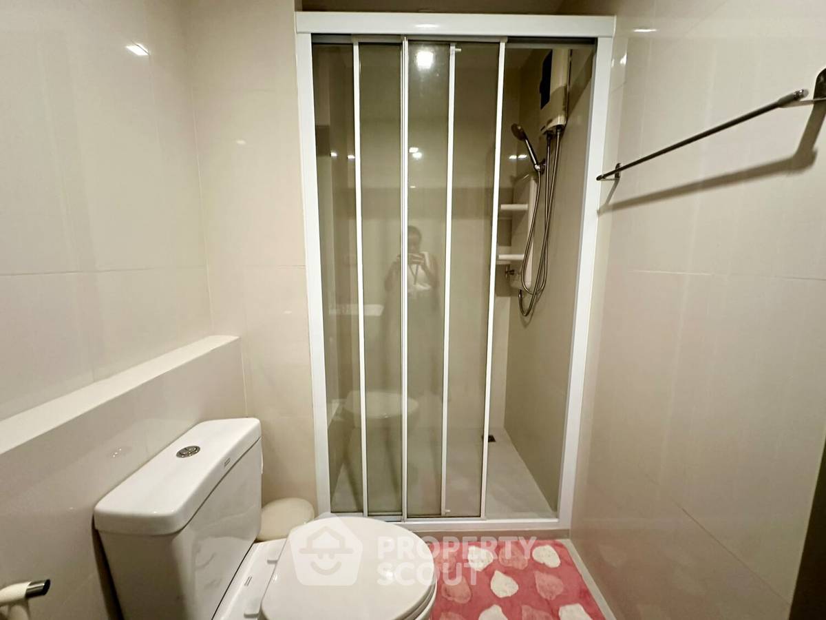 picture High-Floor 1-BR Condo At The Base Central Pattaya (ID 3280852) - 1/38