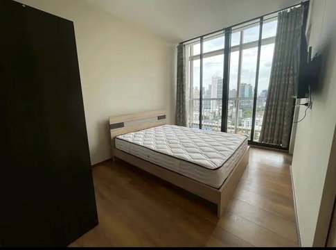 1 ห้องนอน | 1 ห้องน้ำ | MRT Phra Ram 9 | 32 ตร.ม. | 17,500 บาท/เดือน | ชั้น 11 — Rhythm Asoke Asok