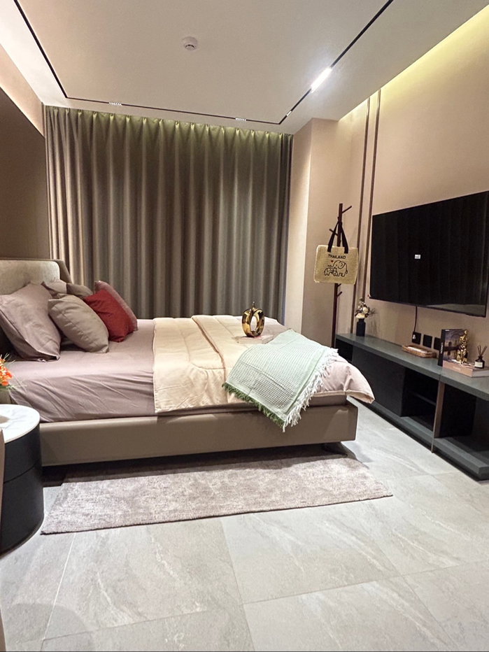 picture Condo for Rent Na Jomtien • Beachfront Location • 1 Bedroom • Corner Unit - 4/13