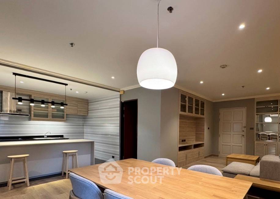 picture 2-BR Condo at Baan Suanpetch Condominium near BTS Phrom Phong (ID 3270371) - 3/8