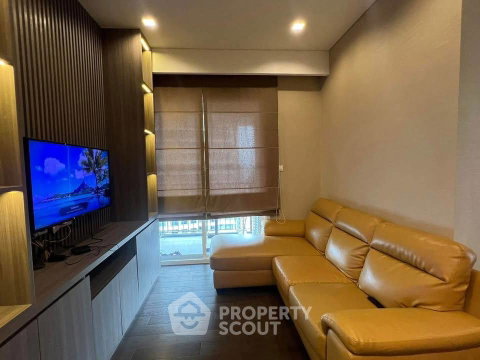 2-BR Condo at The Saint Residences near MRT Phahon Yothin (ID 2750425)