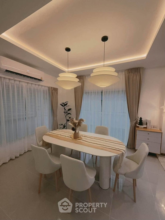 รูป บ้านเดี่ยว 4 ห้องนอน พื้นที่ 223 ตร.ม. ที่ Casa Premium Ratchapruek-Chaengwattana (ID 3278070) - รูปที่ 5/9