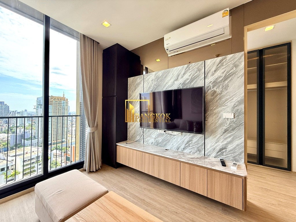 picture Noble State 39 | Stylish 2 Bedroom Condo in Phrom Phong - BR61969CD - 4/41