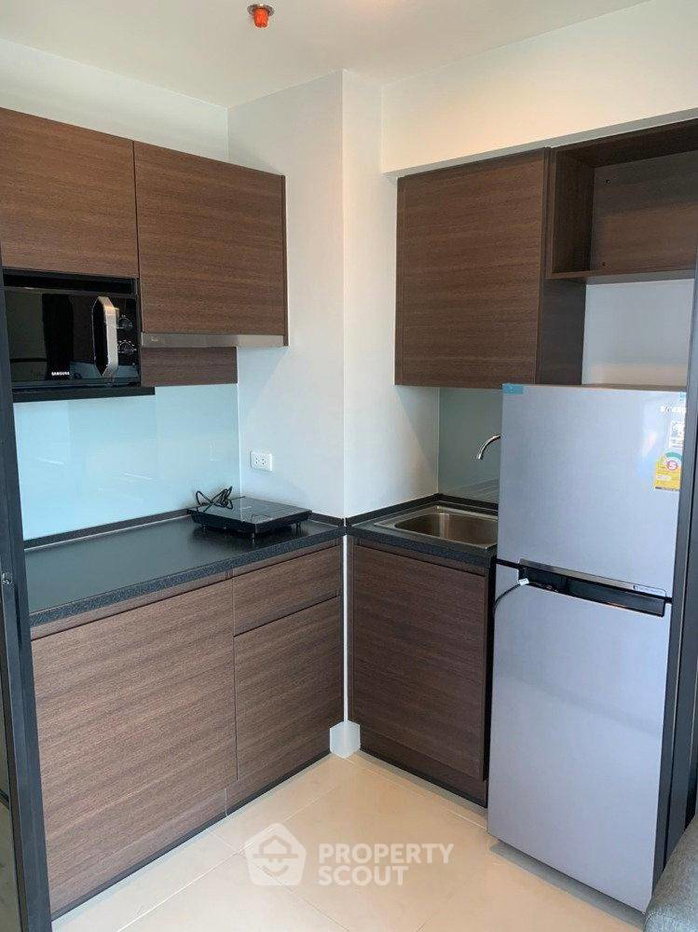 รูป ห่าง MRT Sirindhorn 40 เมตร | คอนโด 2 ห้องนอน Brix Condominium Charansanitwong 64 (ID 2786268) - รูปที่ 8/9