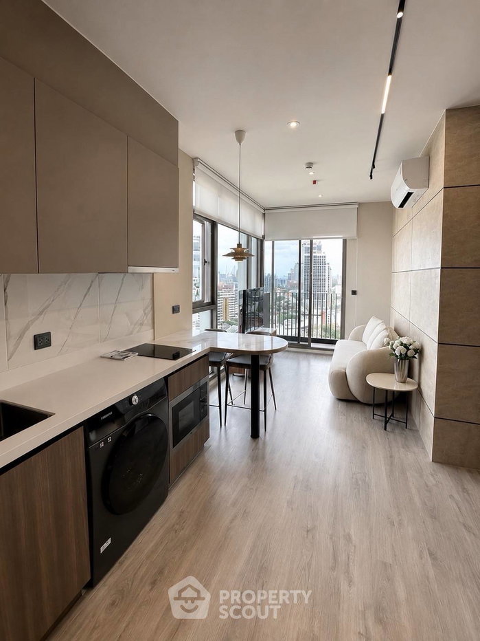 รูป คอนโด 1 ห้องนอน ชั้น 21 ที่ Rhythm Ekkamai Estate ใกล้ BTS ทองหล่อ (ID 3057726) - รูปที่ 3/9