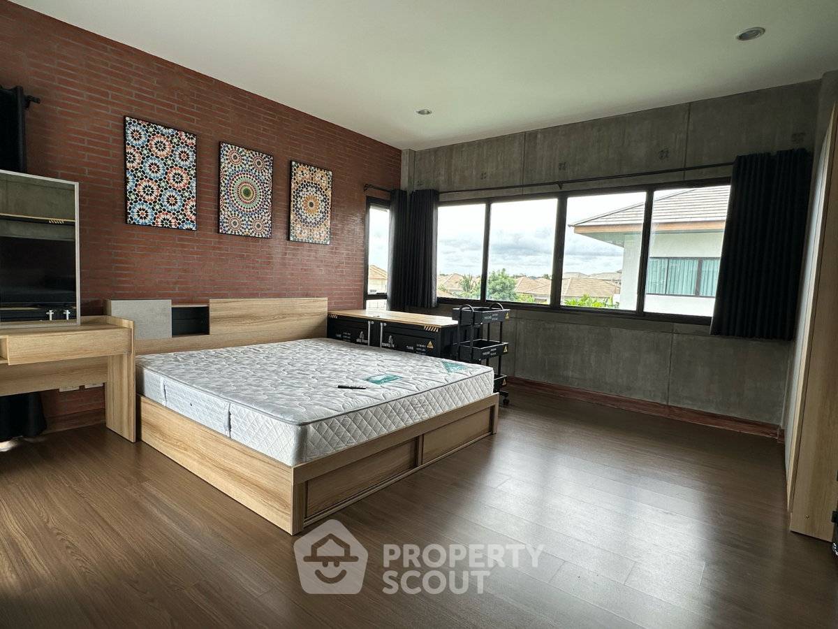 รูป บ้านเดี่ยว 5 ห้องนอน ขนาด 310 ตร.ม. ในโครงการ Baan Lumpini Suan Luang Rama 9 (ID 3273554) - รูปที่ 2/8