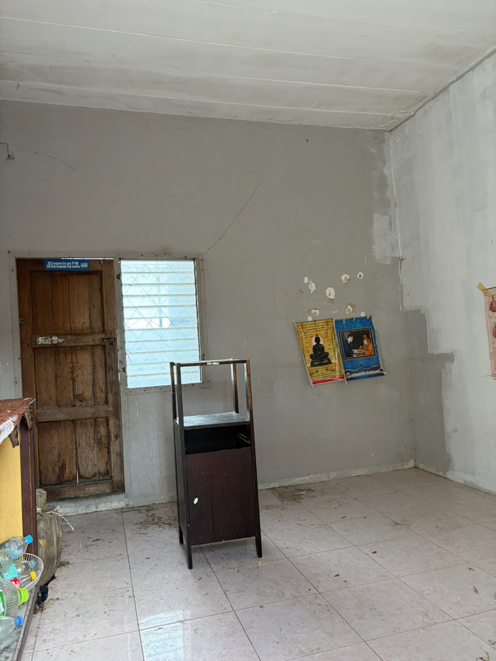 รูป อาคารหอพัก 2 ชั้น จำนวน 10 ห้อง มีห้องน้ำในตัว - รูปที่ 13/16