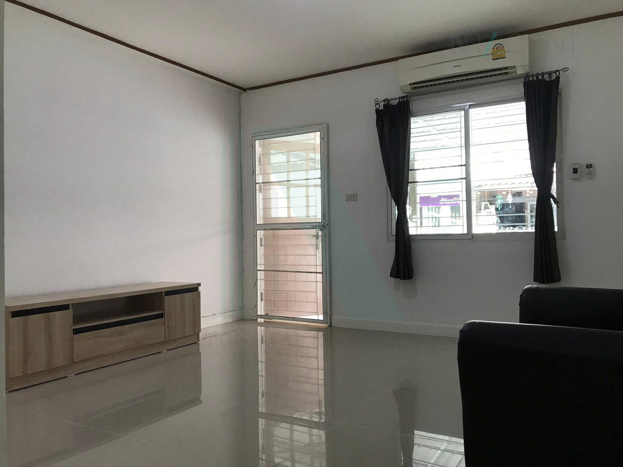รูป ขายทาวน์เฮาส์ โครงการ บ้านมารวย ร่มเกล้า 2 ชั้น 2 ห้องนอน 3 ห้องน้ำ - รูปที่ 2/8