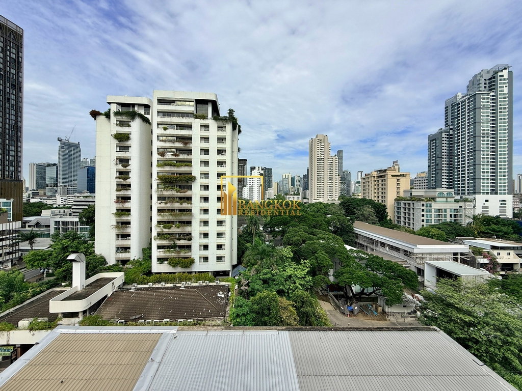 รูป Spacious 3 Bedroom Apartment For Rent in Phrom Phong Area - BR21180AP - รูปที่ 11/44