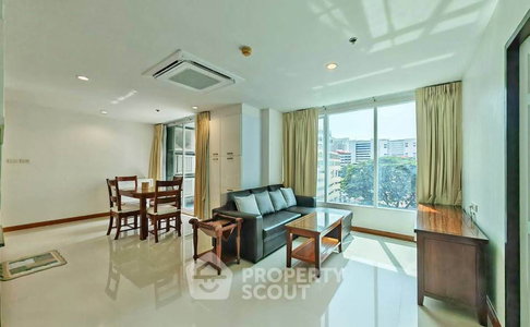 คอนโด 1 ห้องนอน Sukhumvit Living Town ใกล้ MRT เพชรบุรี 300 ม. (ID 3046771)