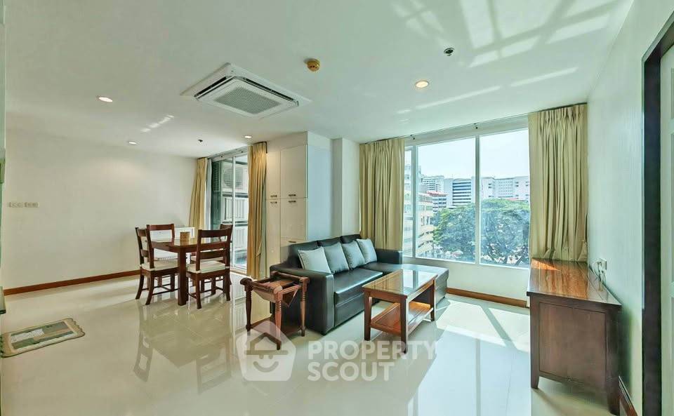 รูป คอนโด 1 ห้องนอน Sukhumvit Living Town ใกล้ MRT เพชรบุรี 300 ม. (ID 3046771) - รูปที่ 1/14