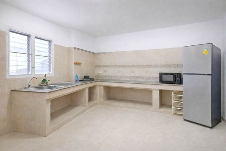 3-bed house for rent, 280 sqm, 70 sq wah, Khlong Sam Wa